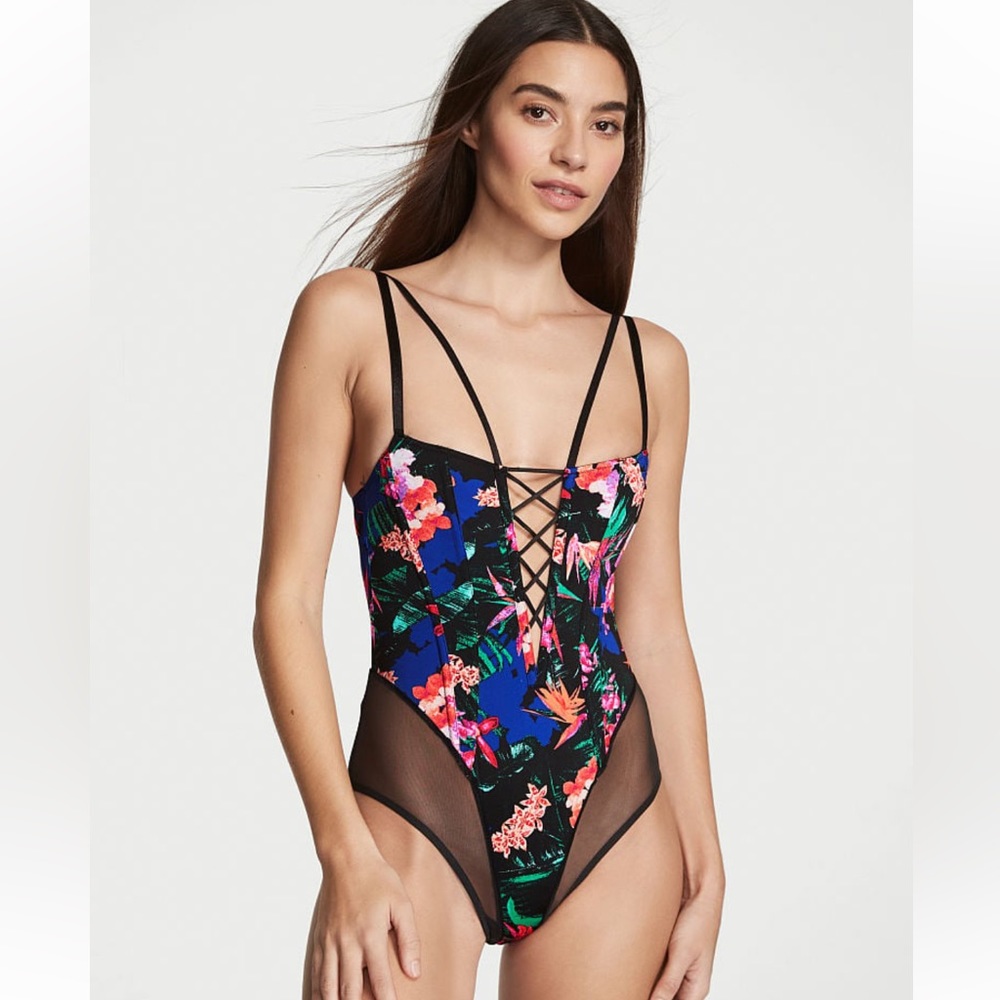 Very Sexy Lace-Up Corset Teddy